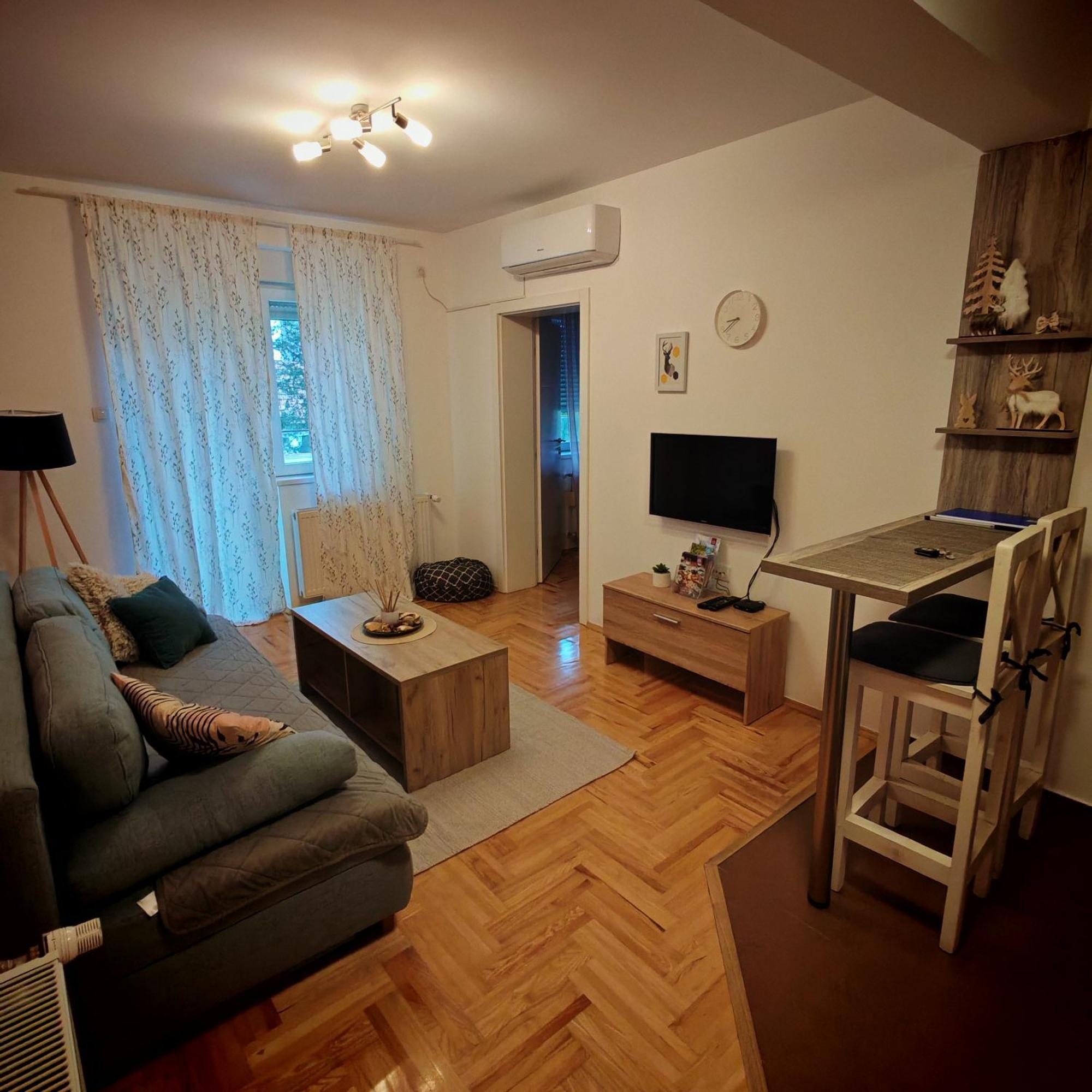 Apartman_Krstic_1 Суботица Экстерьер фото
